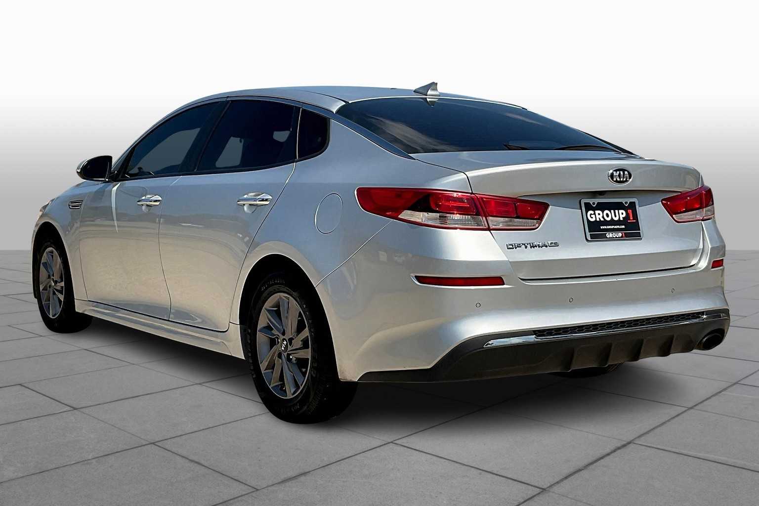 2020 Kia Optima LX photo 10