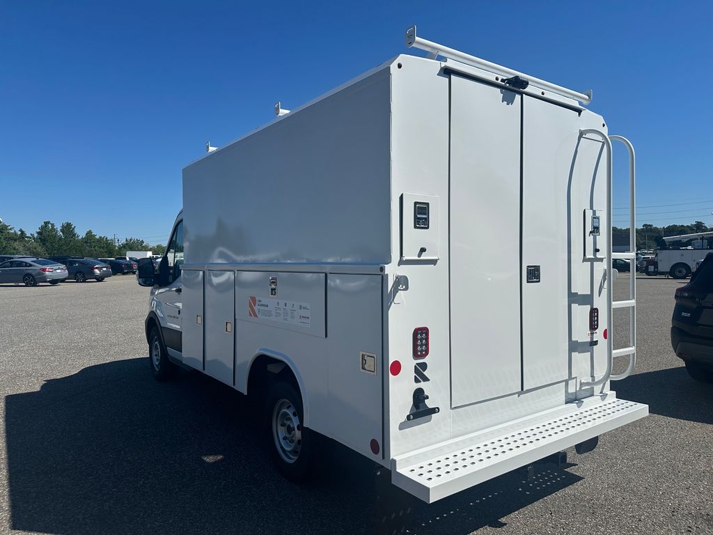 2025 Ford Transit Chassis Cutaway photo 4