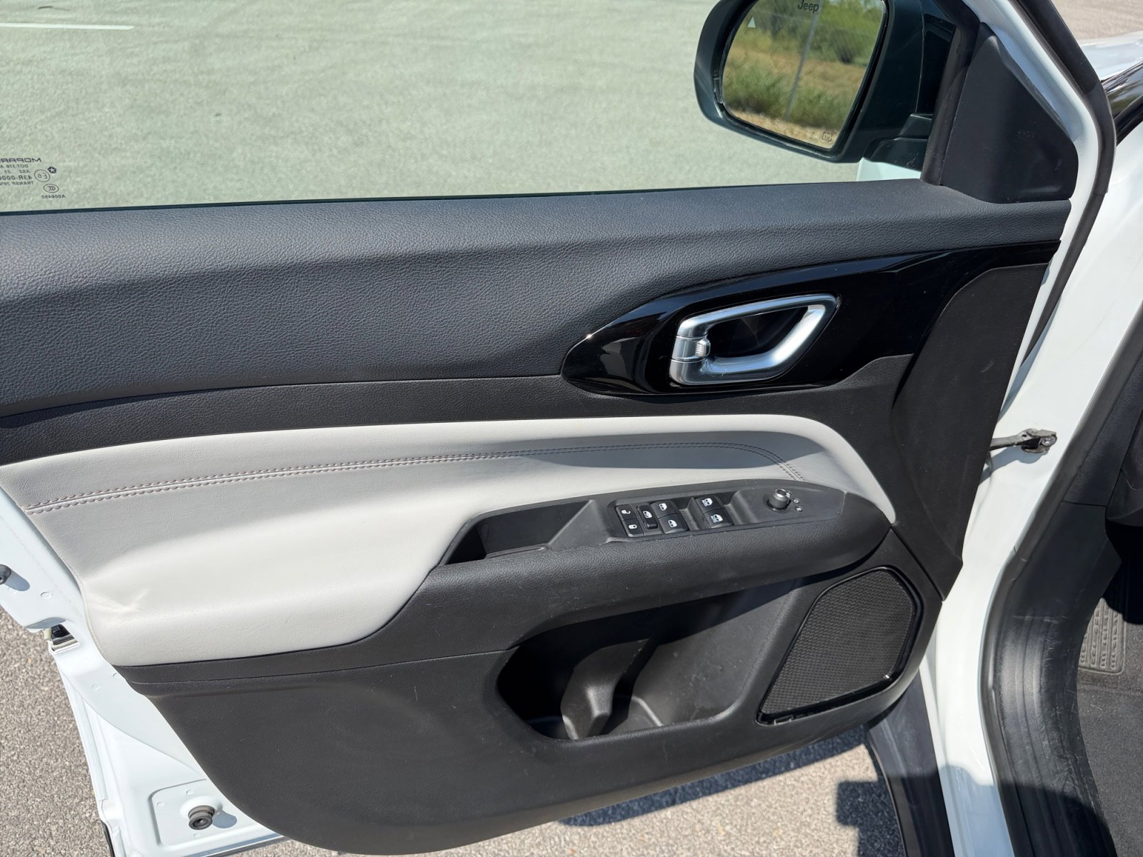 2024 Jeep Compass Limited photo 21
