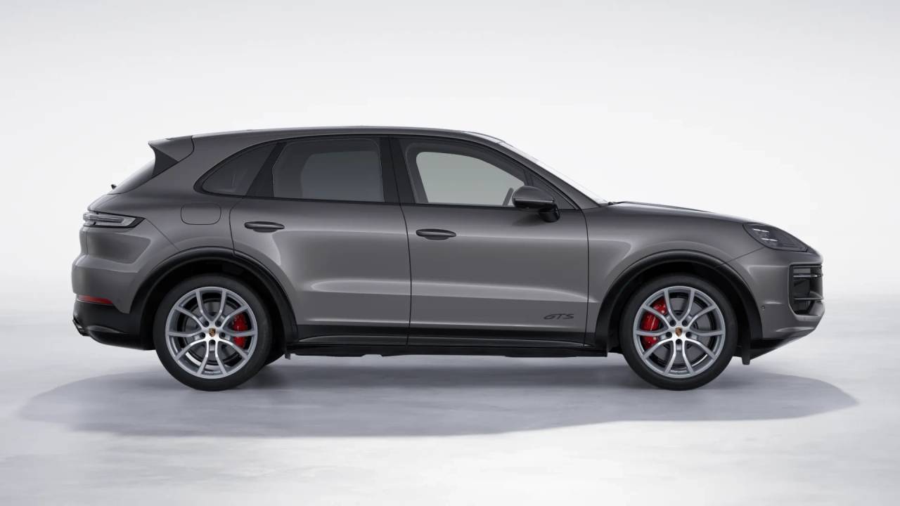2025 Porsche Cayenne GTS photo 7