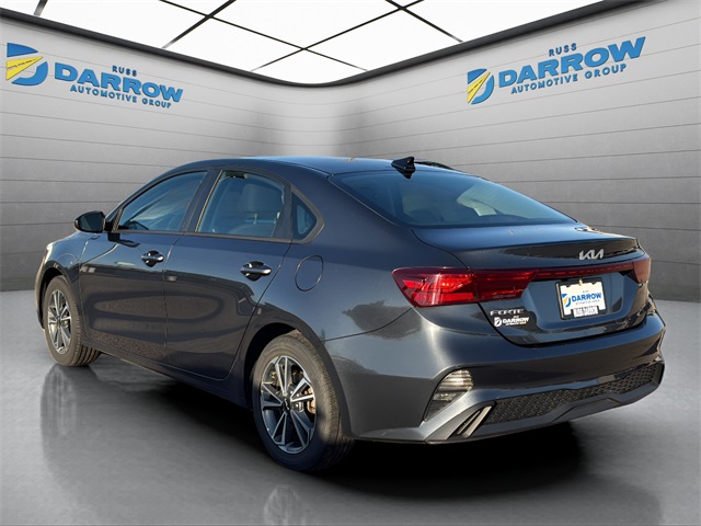 2023 Kia Forte LXS photo 3