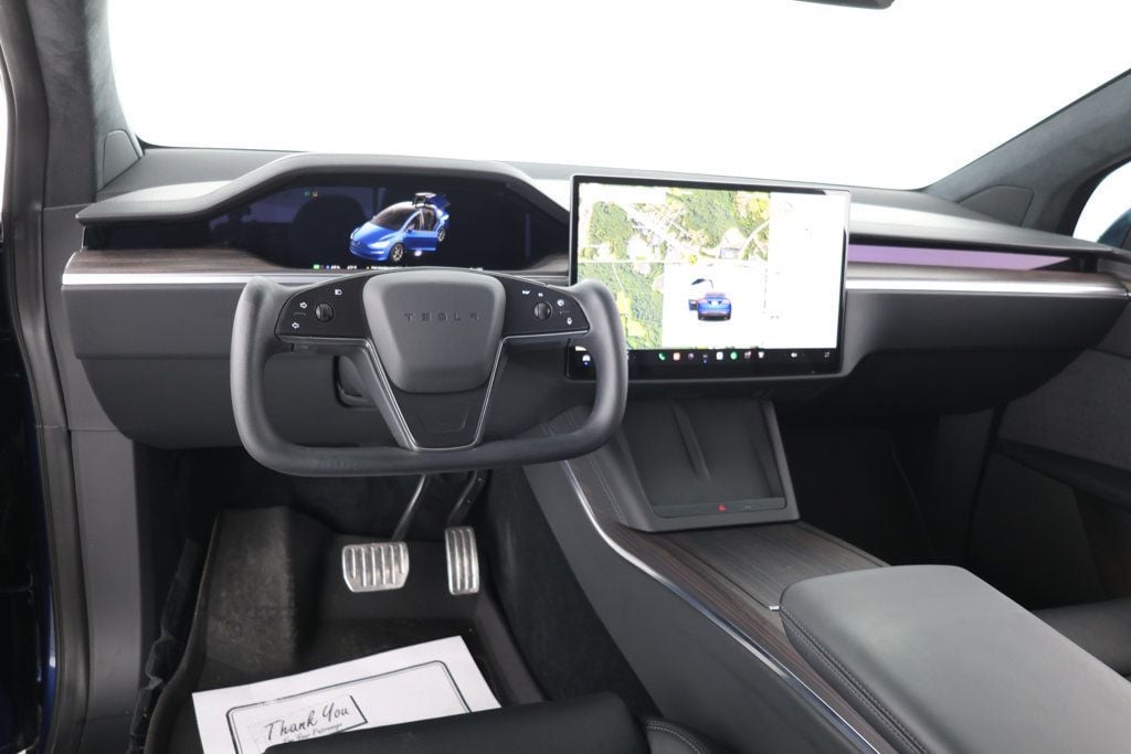 2022 Tesla Model X photo 12