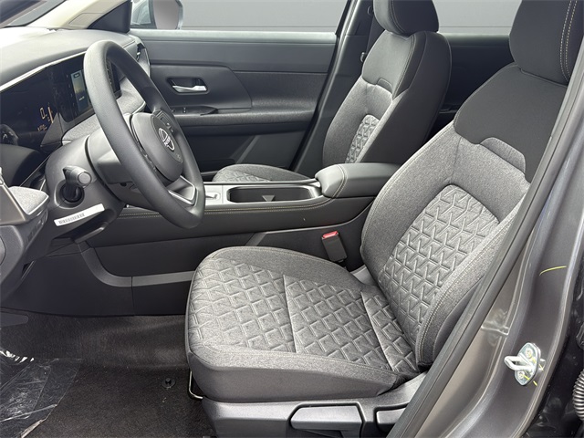 2025 Nissan Kicks SV photo 21
