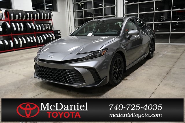 2026 Toyota Camry SE's photo