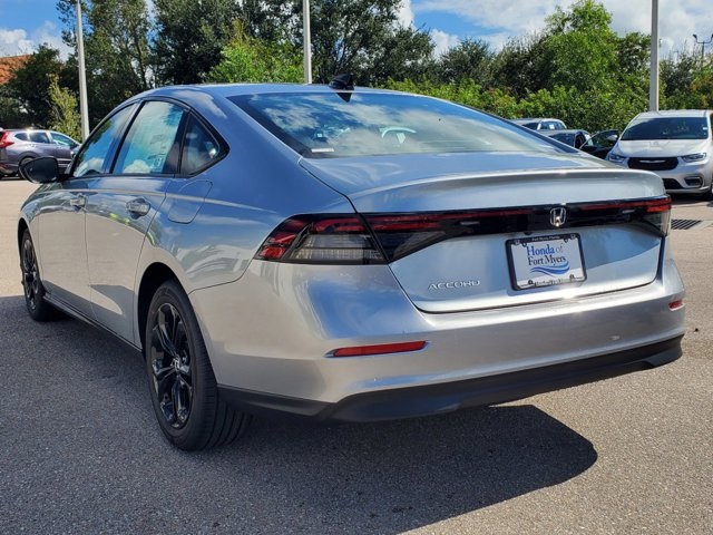 2025 Honda Accord 1.5T SE photo 4