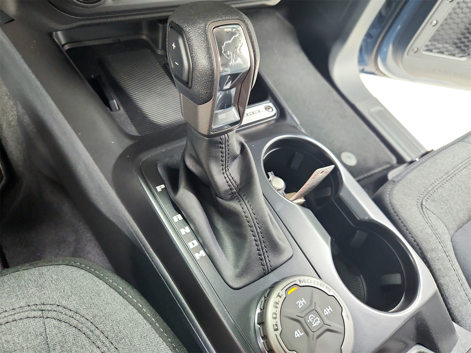 2025 Ford Bronco Base photo 24