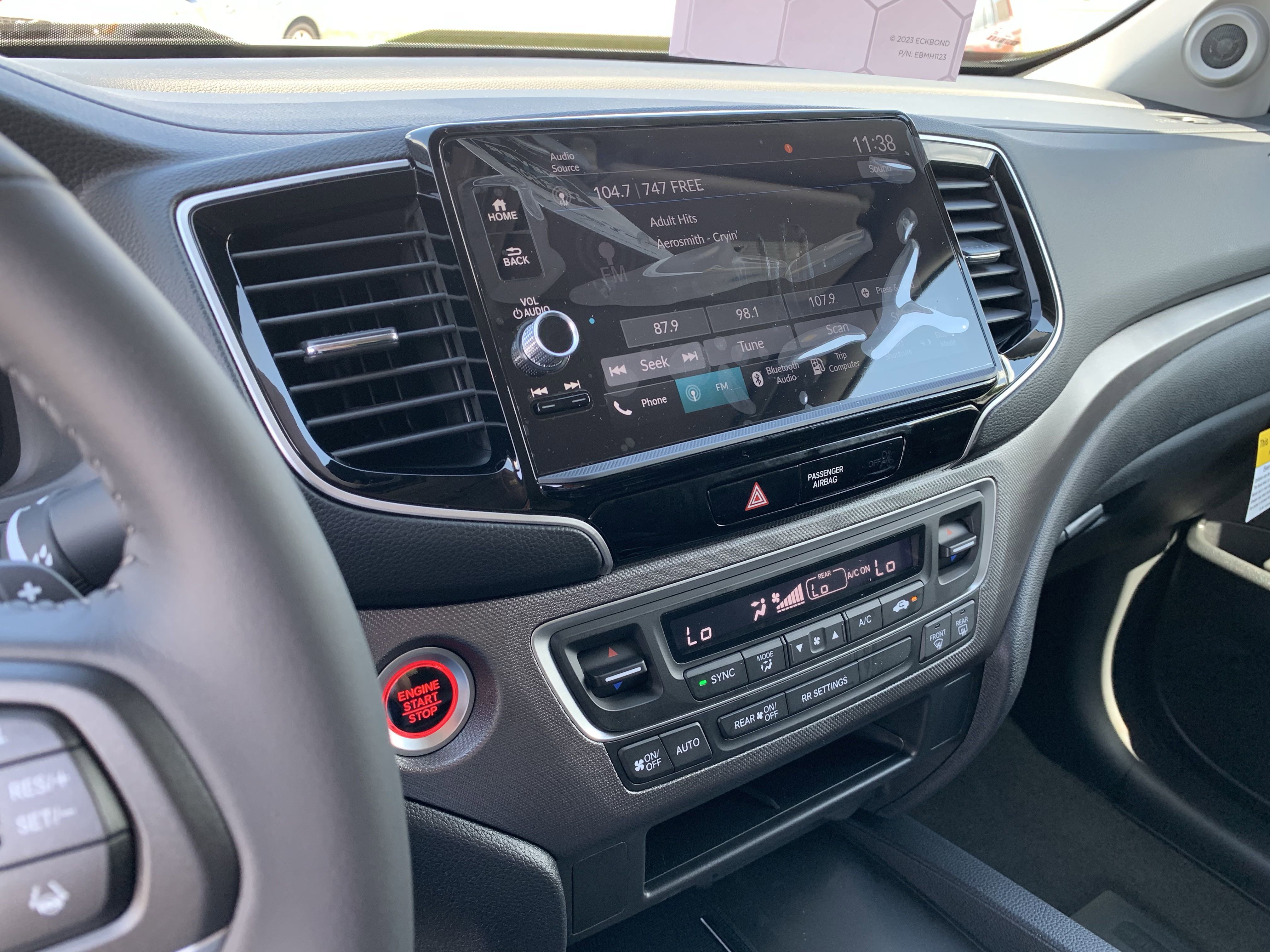 2025 Honda Ridgeline Sport photo 3