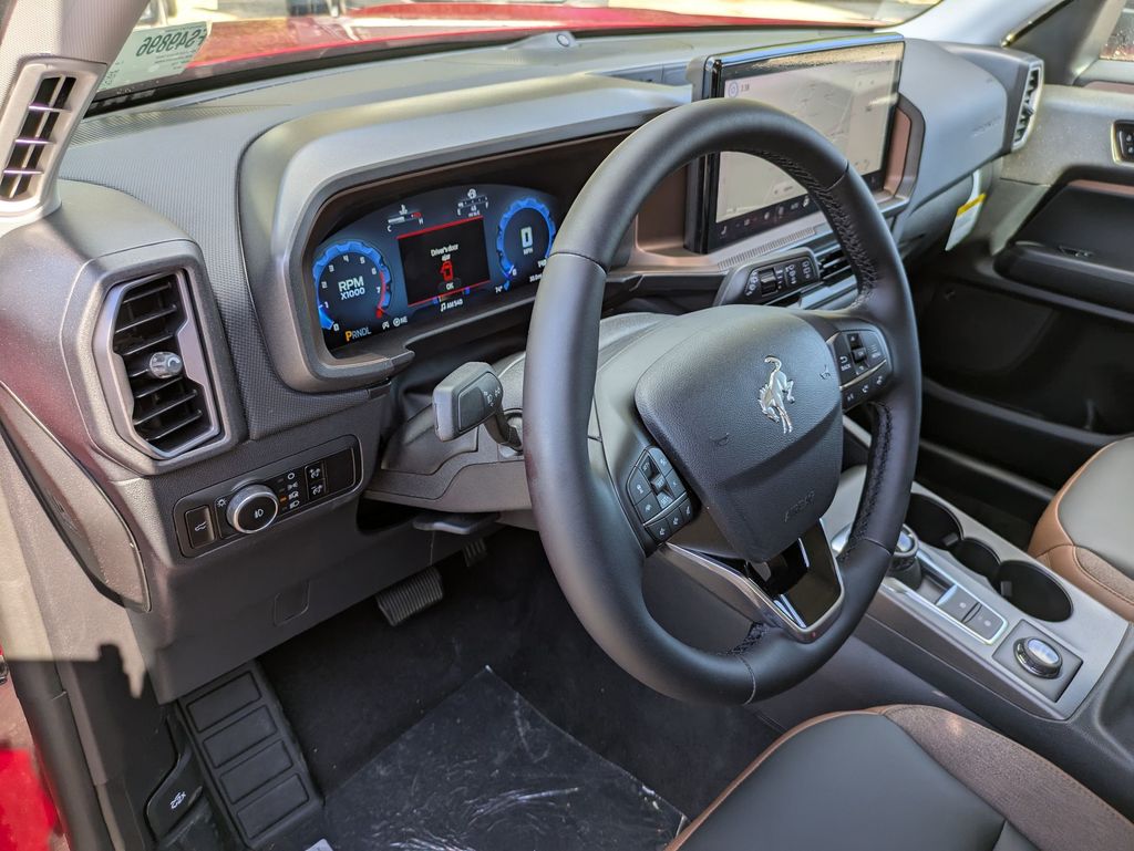 2025 Ford Bronco Sport Outer Banks photo 9