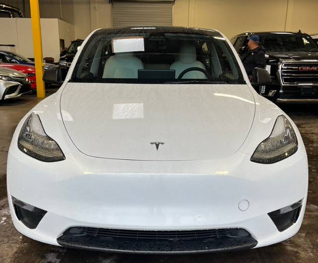 2021 Tesla Model Y Long Range photo 3