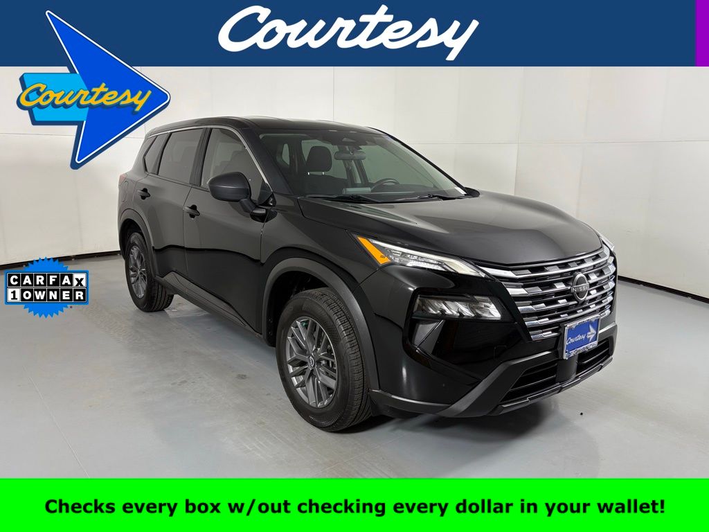 2024 Nissan Rogue S's photo