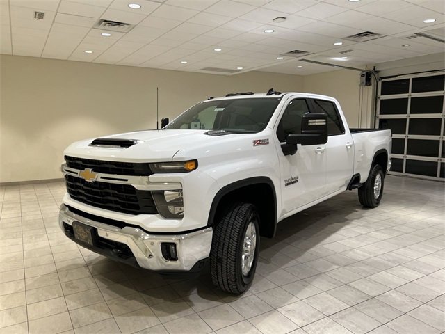 2026 Chevrolet Silverado 3500HD LT's photo