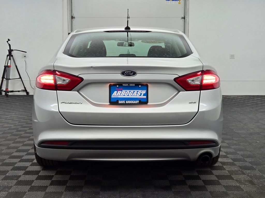 2014 Ford Fusion SE photo 3
