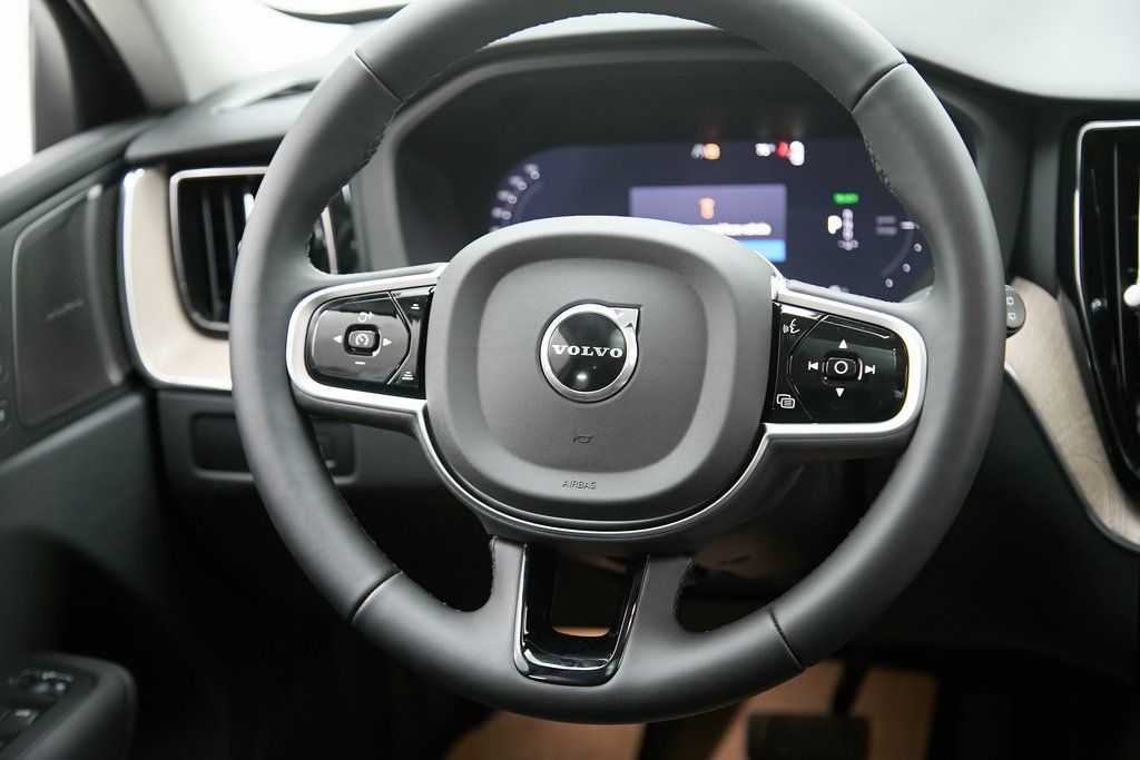2026 VOLVO XC60 - Image 22