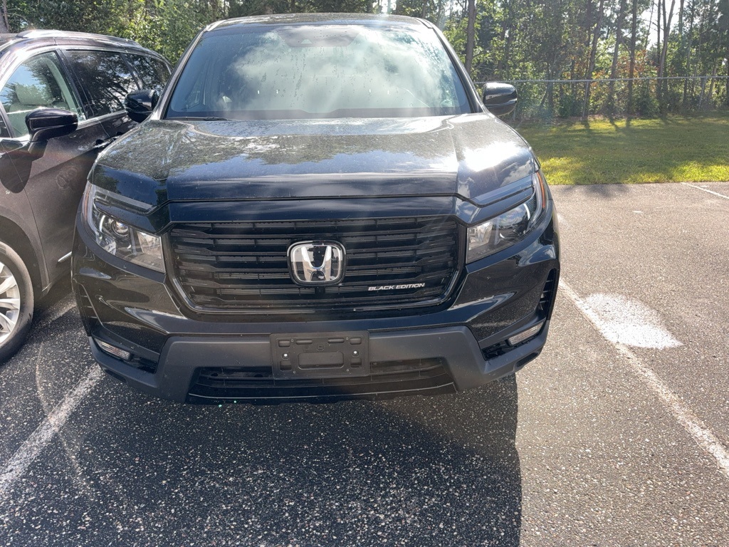 2022 Honda Ridgeline Black Edition photo 6