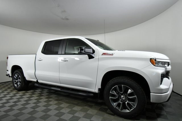 2026 Chevrolet Silverado 1500 RST photo 8