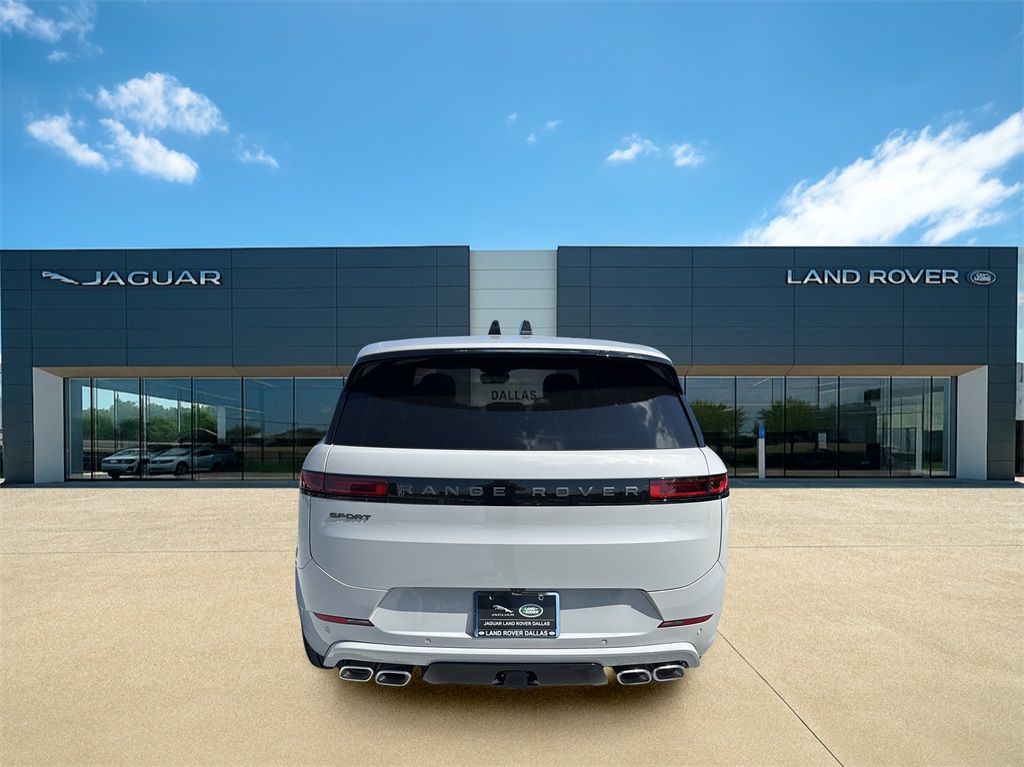 2025 Land Rover Range Rover Sport SE photo 4