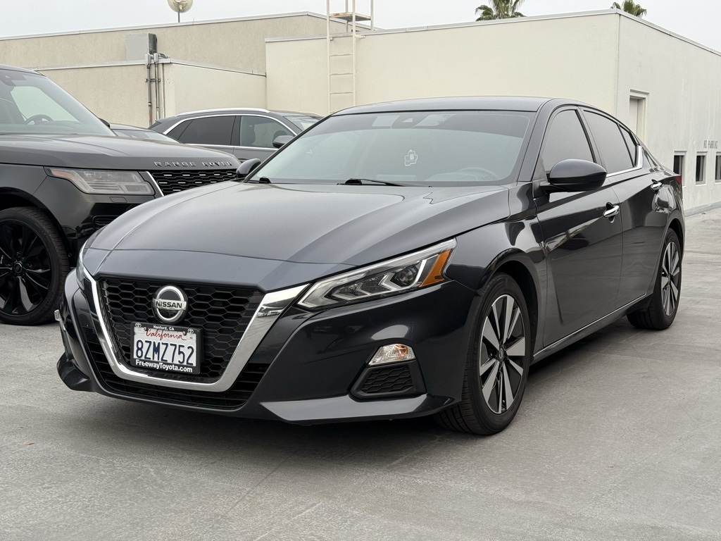 2022 Nissan Altima SV