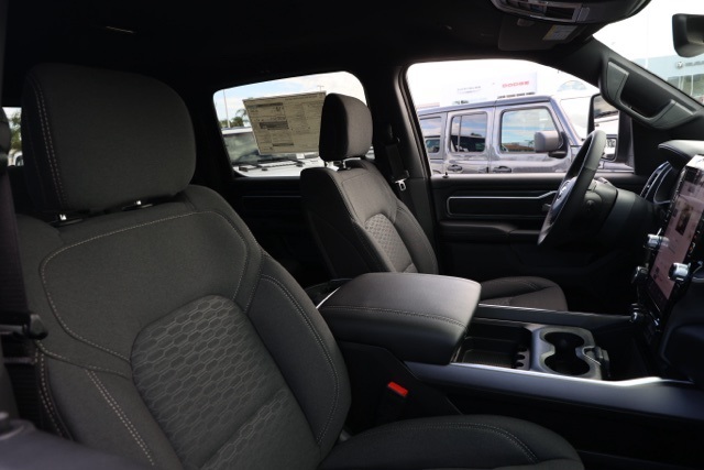 New 2026 Billet Silver Metallic Clear-Coat Exterior Paint RAM Big Horn/Lone Star image 19