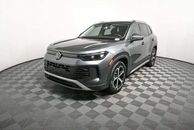 2025 Volkswagen Tiguan SE photo 28