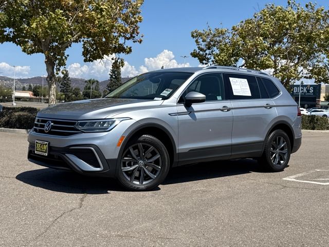 2022 Volkswagen Tiguan SE photo 2