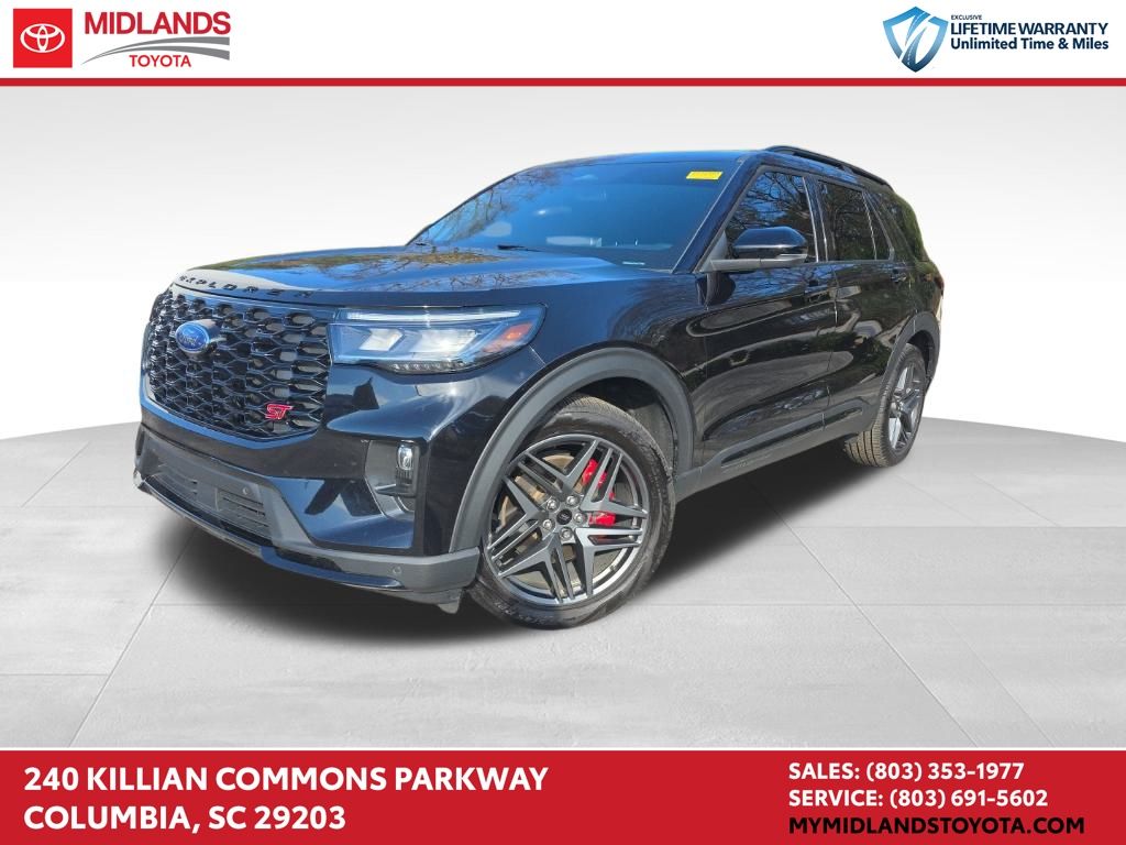 2025 Ford Explorer ST's photo