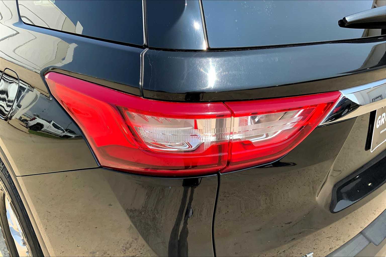 2020 Chevrolet Traverse LS photo 25