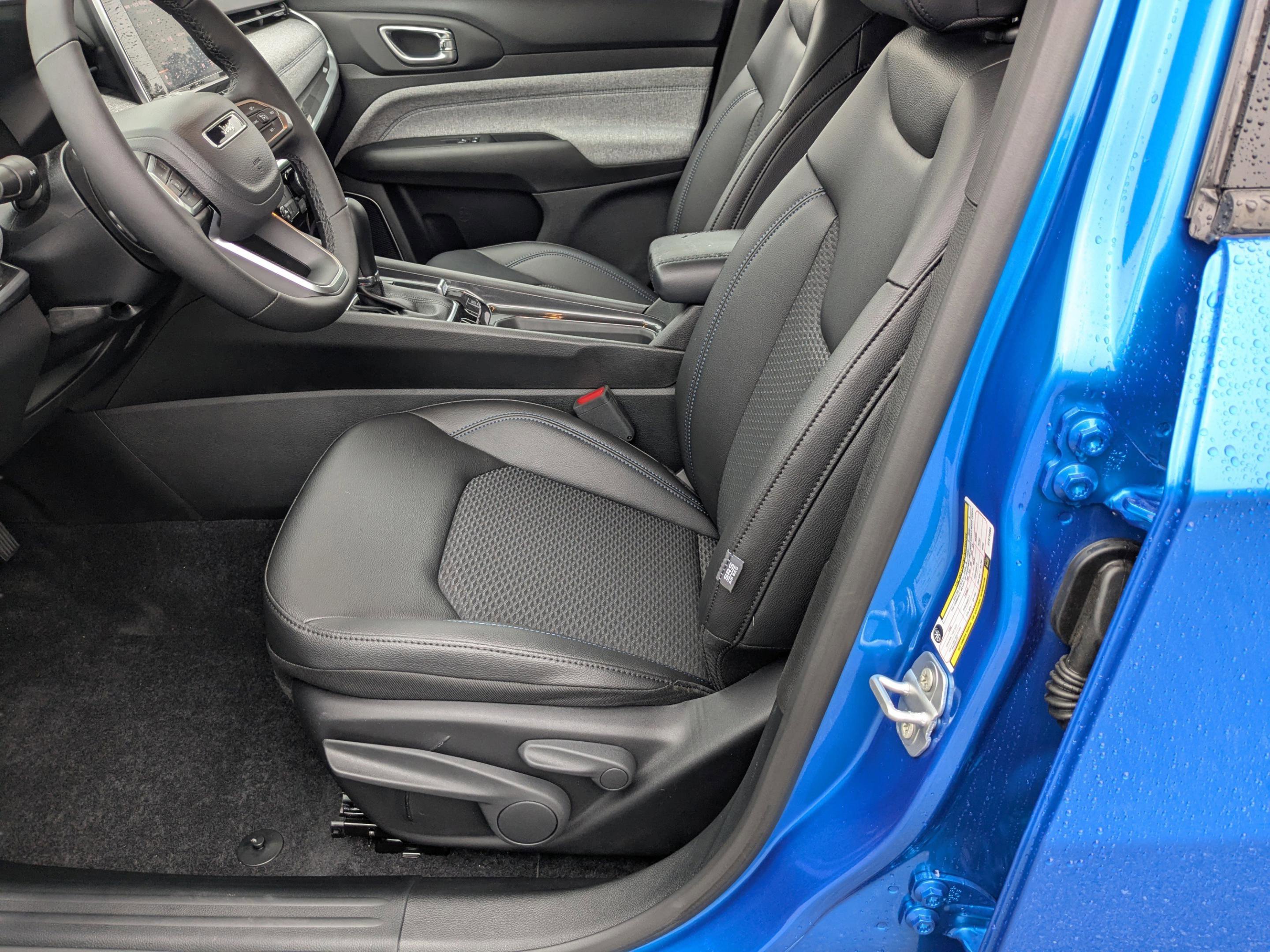 2025 Jeep Compass Latitude photo 20