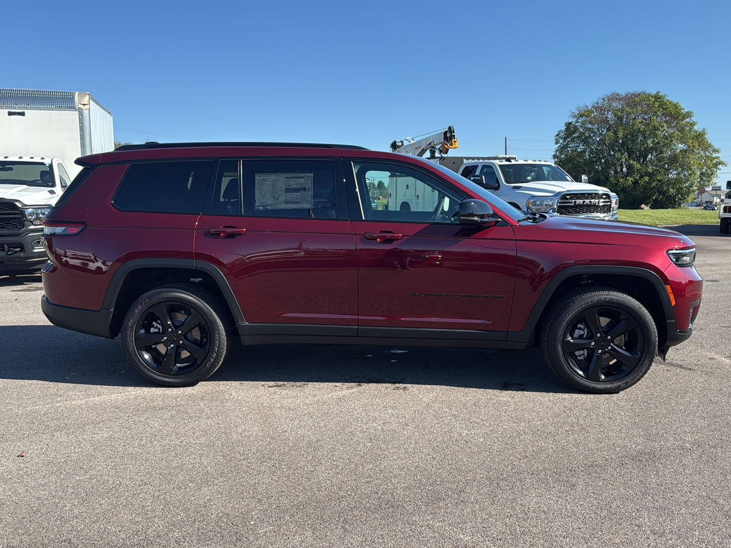 2025 Jeep Grand Cherokee Altitude High photo 4