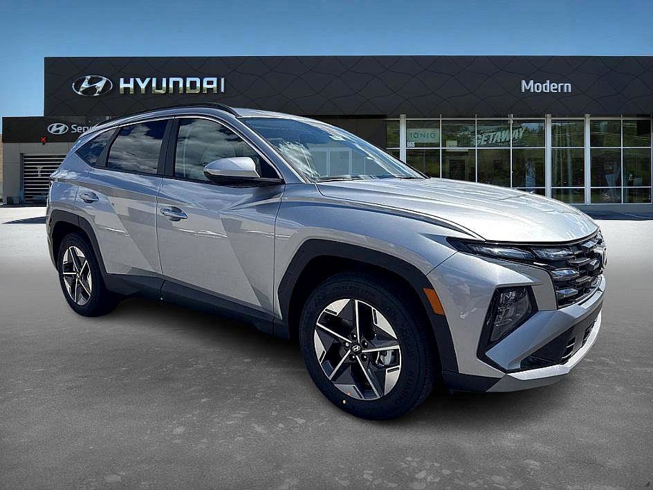 2026 Hyundai Tucson SEL photo 2