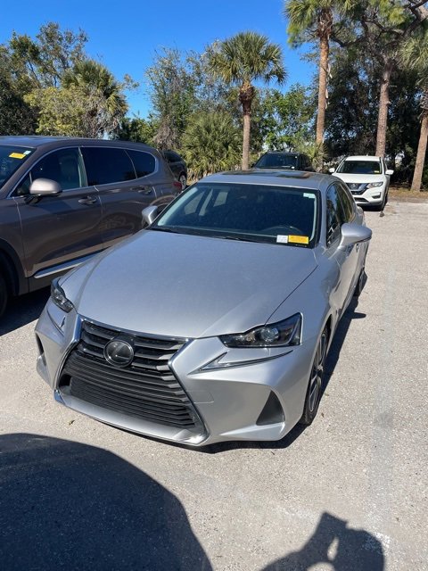 2019 Lexus IS