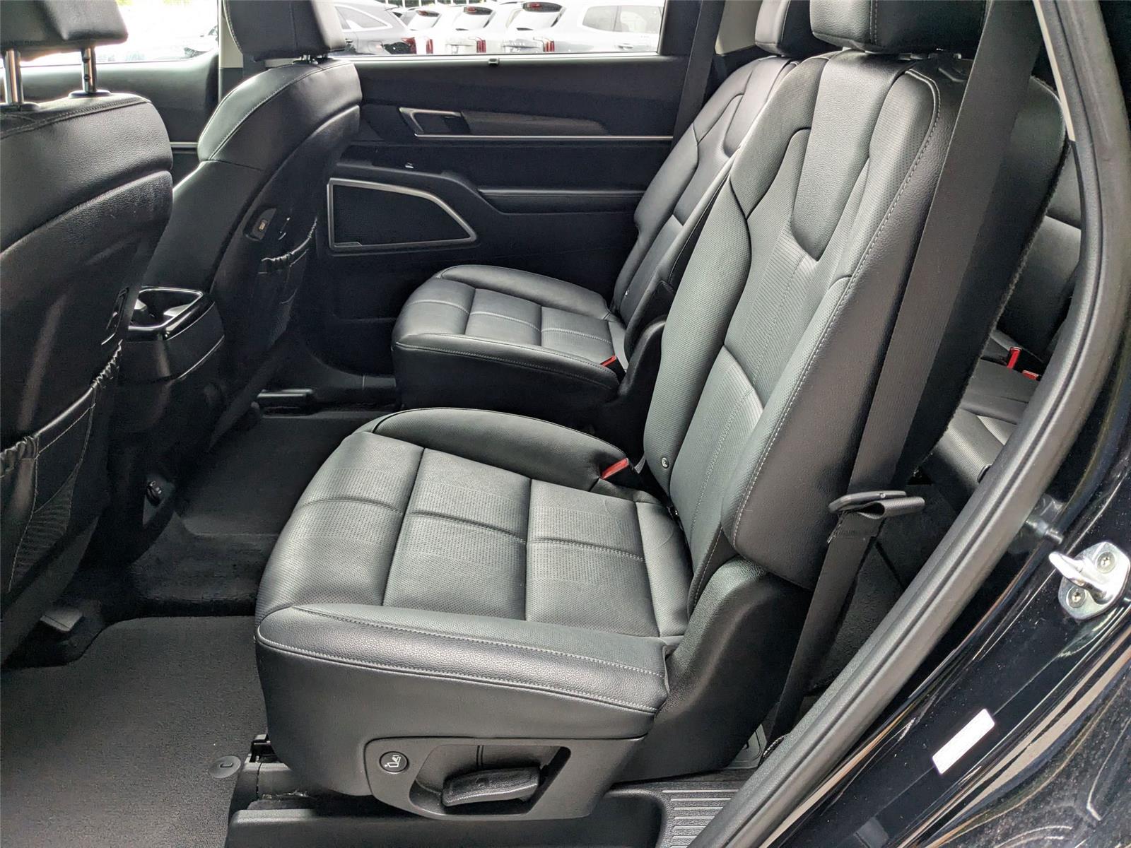 2022 Kia Telluride EX photo 28