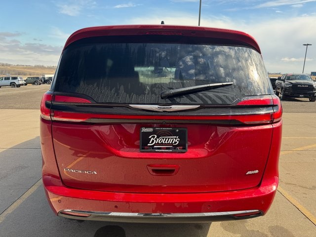 2025 Chrysler Pacifica photo 6