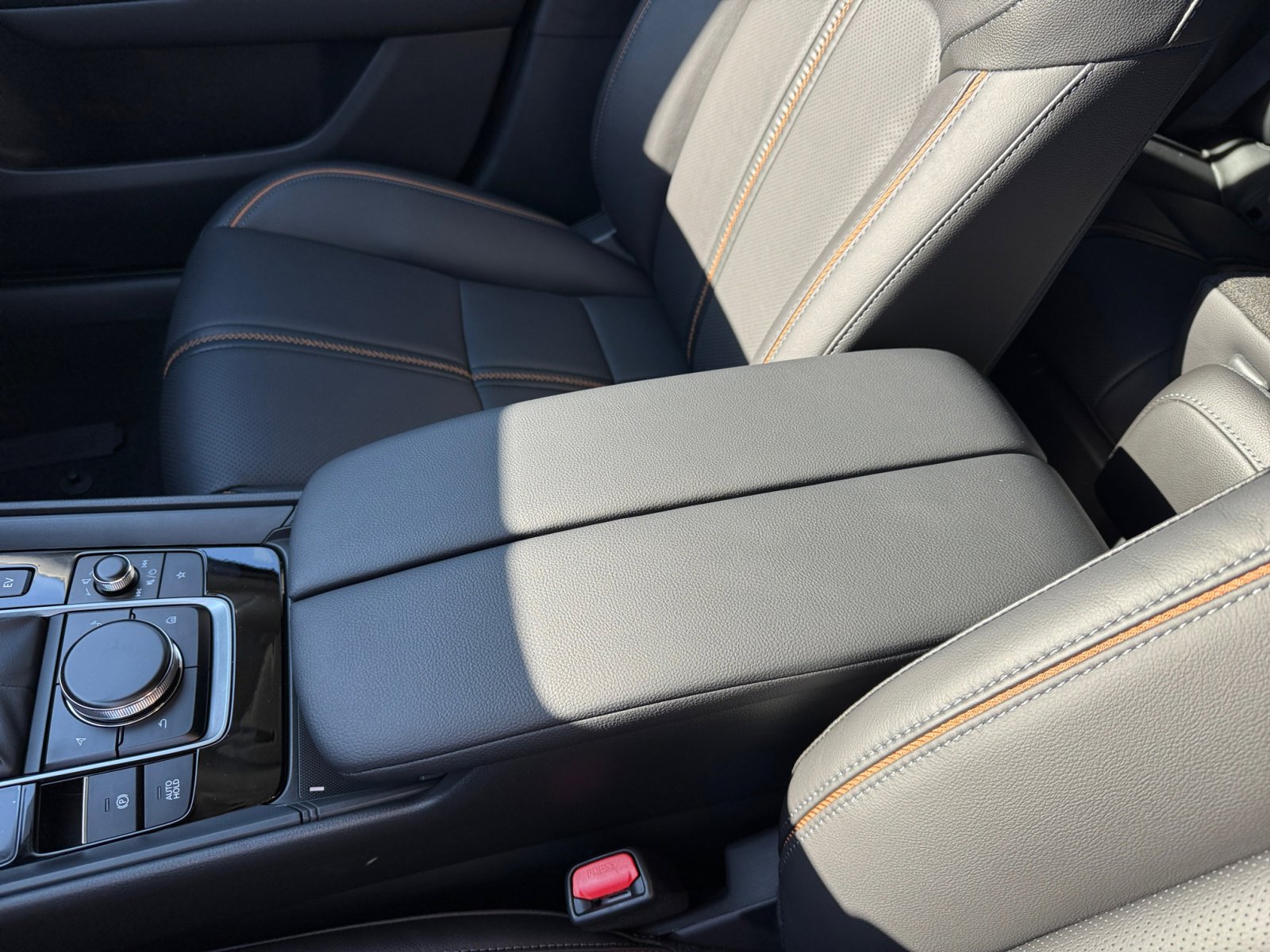 2025 Mazda CX-50 Premium photo 14