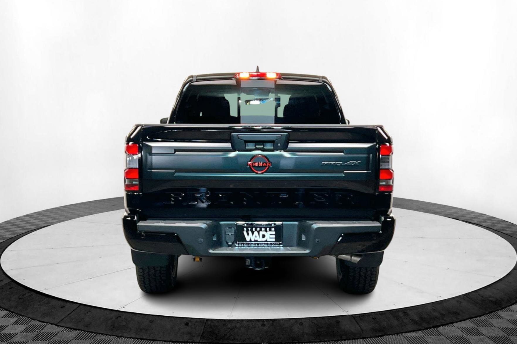 2025 Nissan Frontier PRO-4X photo 4