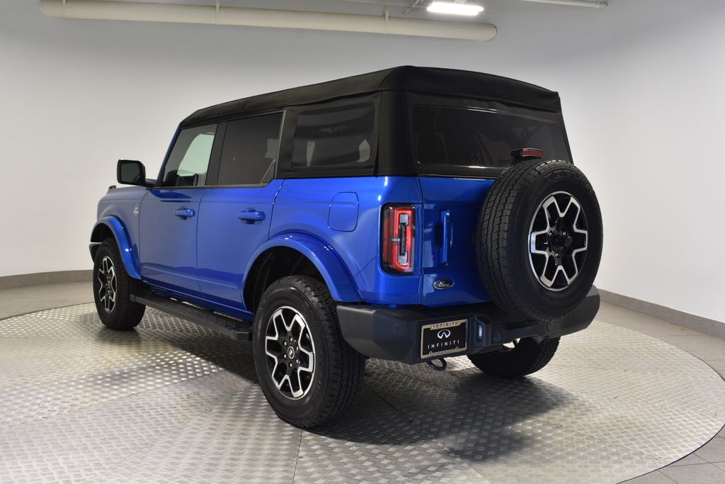 2024 Ford Bronco Outer Banks photo 4