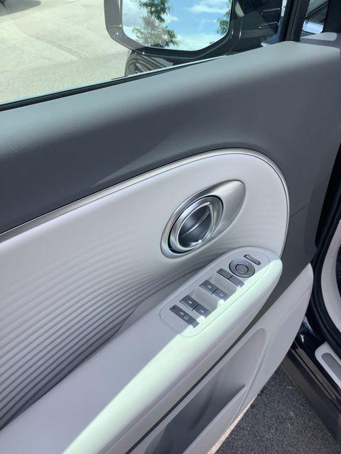 2026 Hyundai Ioniq SEL photo 12