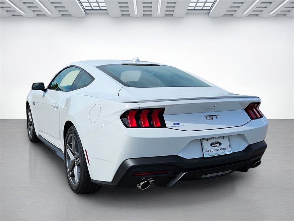 2025 Ford Mustang GT photo 7