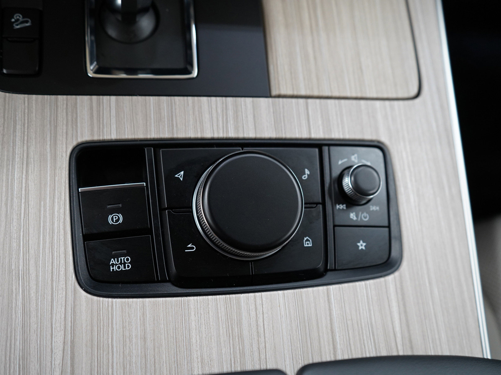 2025 Mazda CX-90 Preferred photo 25