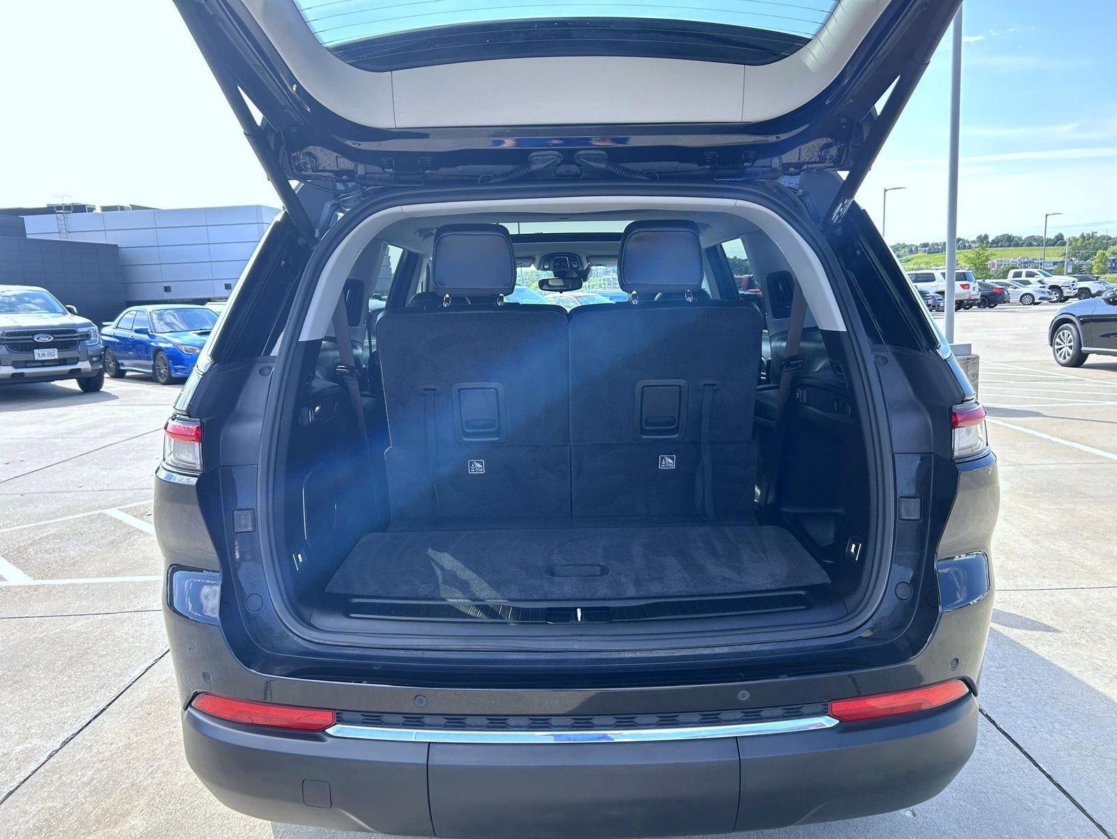 2021 Jeep Grand Cherokee Limited photo 9