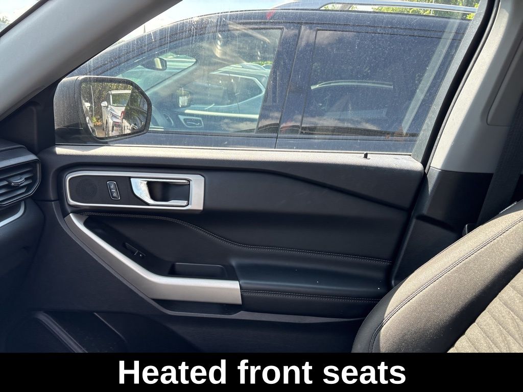 2021 Ford Explorer XLT photo 4