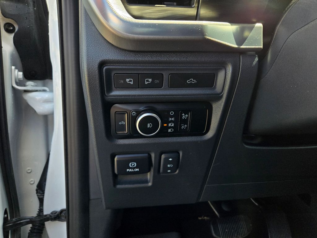 2024 Ford F-150 Lariat photo 11