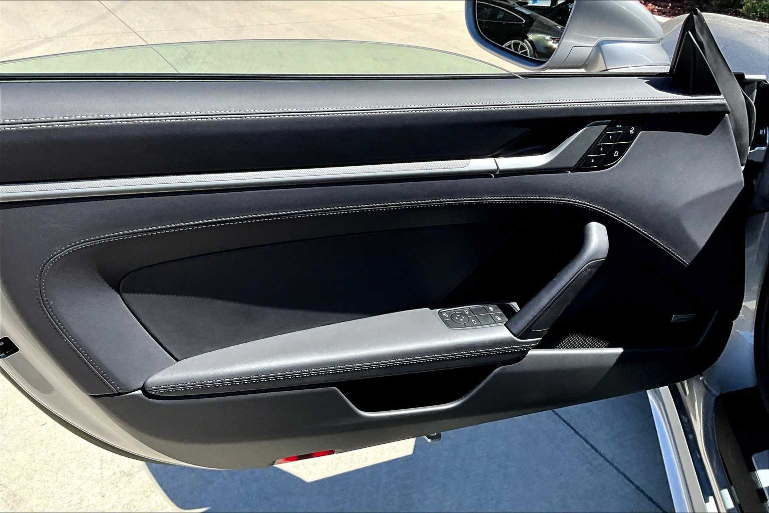 2023 Porsche 911 S photo 19