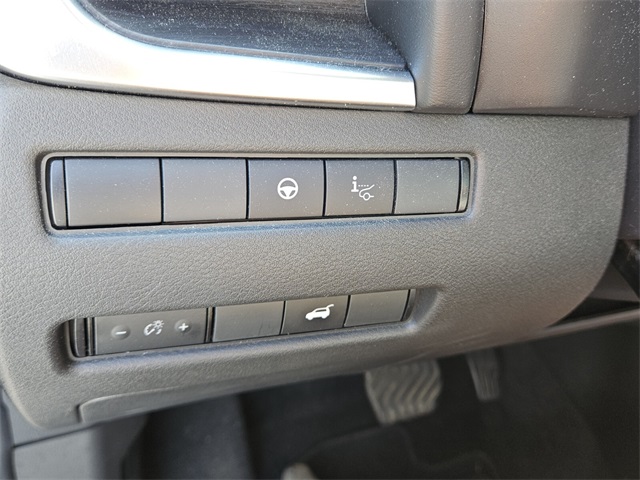 2023 Nissan Rogue Platinum photo 25