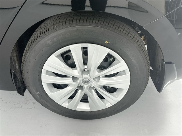 2025 Nissan Sentra S photo 9