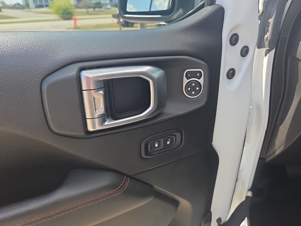 2020 Jeep Gladiator Rubicon photo 10