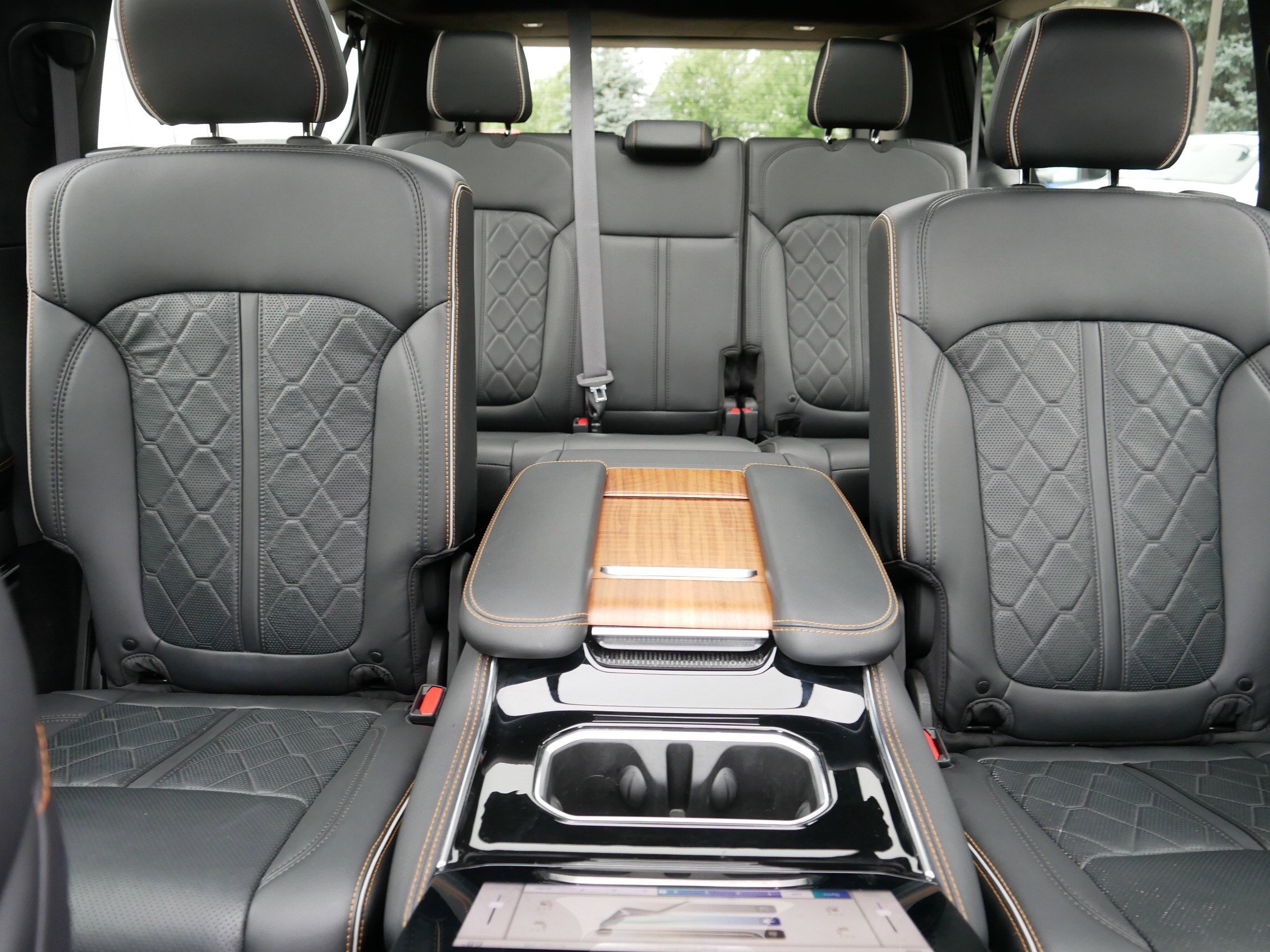 2024 Jeep Grand Wagoneer L III photo 13