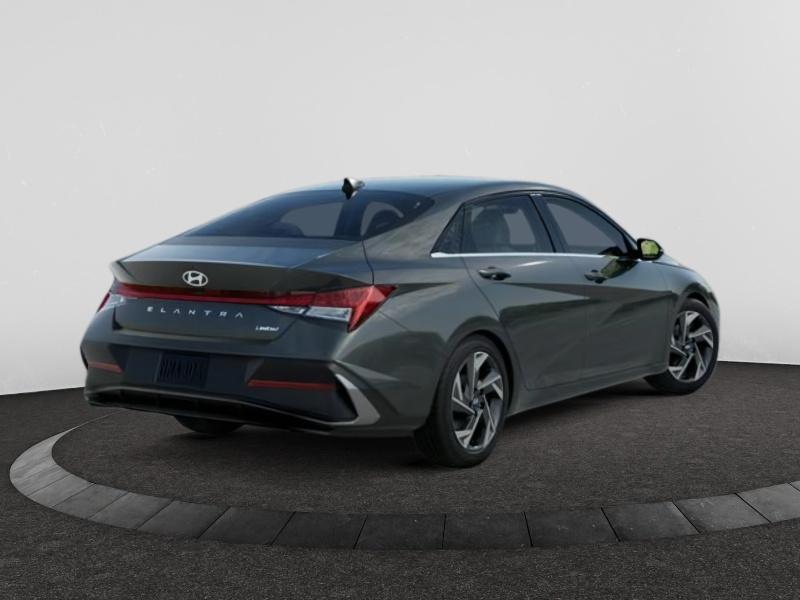 2025 Hyundai Elantra Limited photo 4