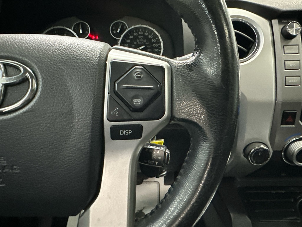 2014 Toyota Tundra Platinum CrewMax photo 28