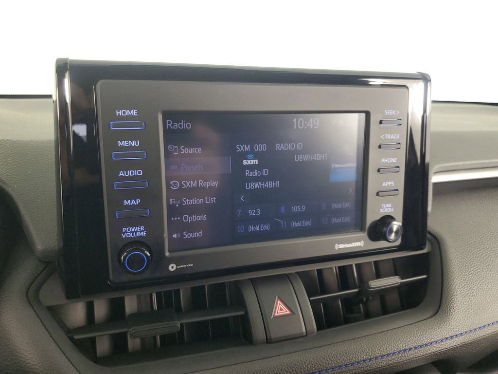 2022 Toyota RAV4 Hybrid SE photo 17