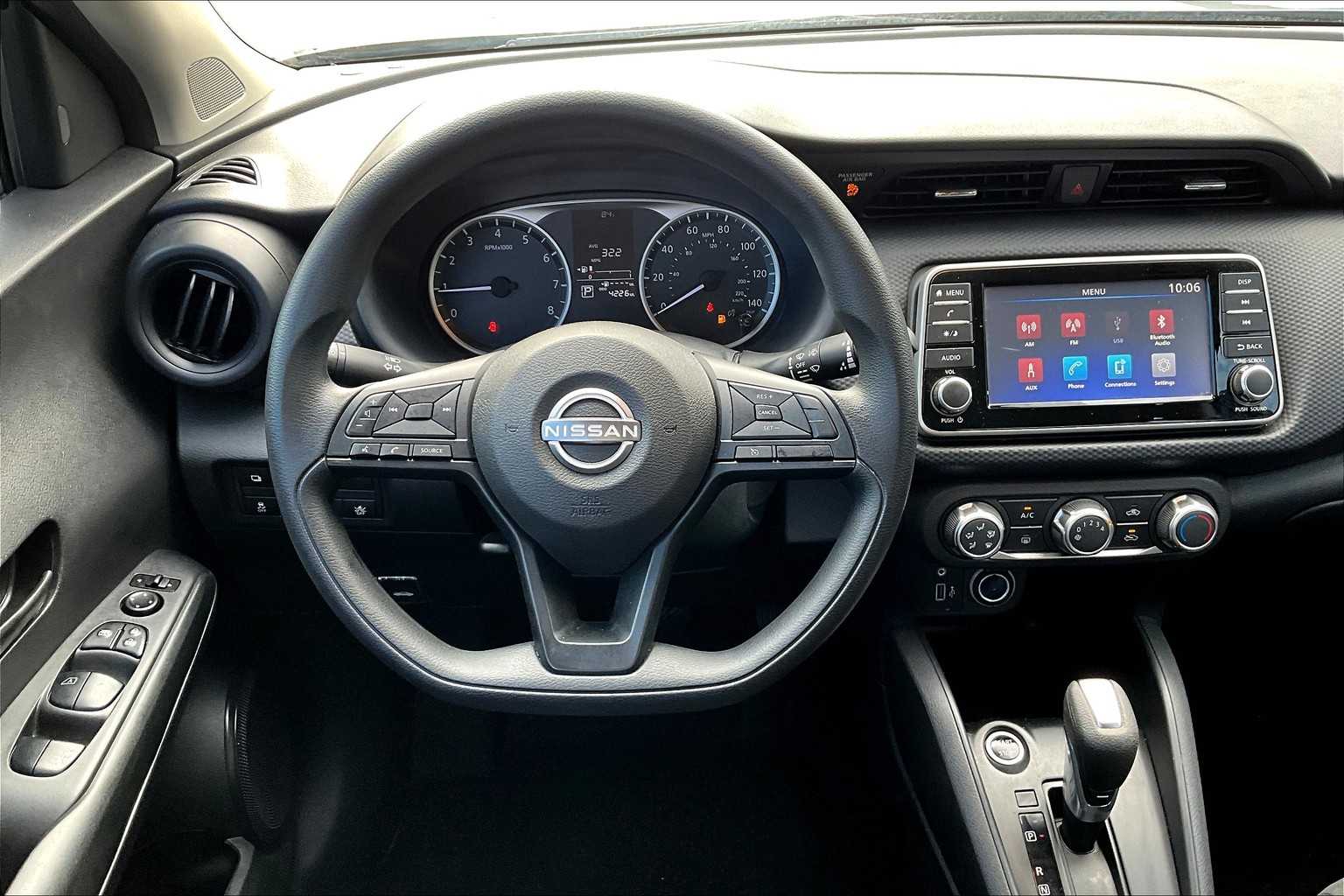 2024 Nissan Kicks S photo 5